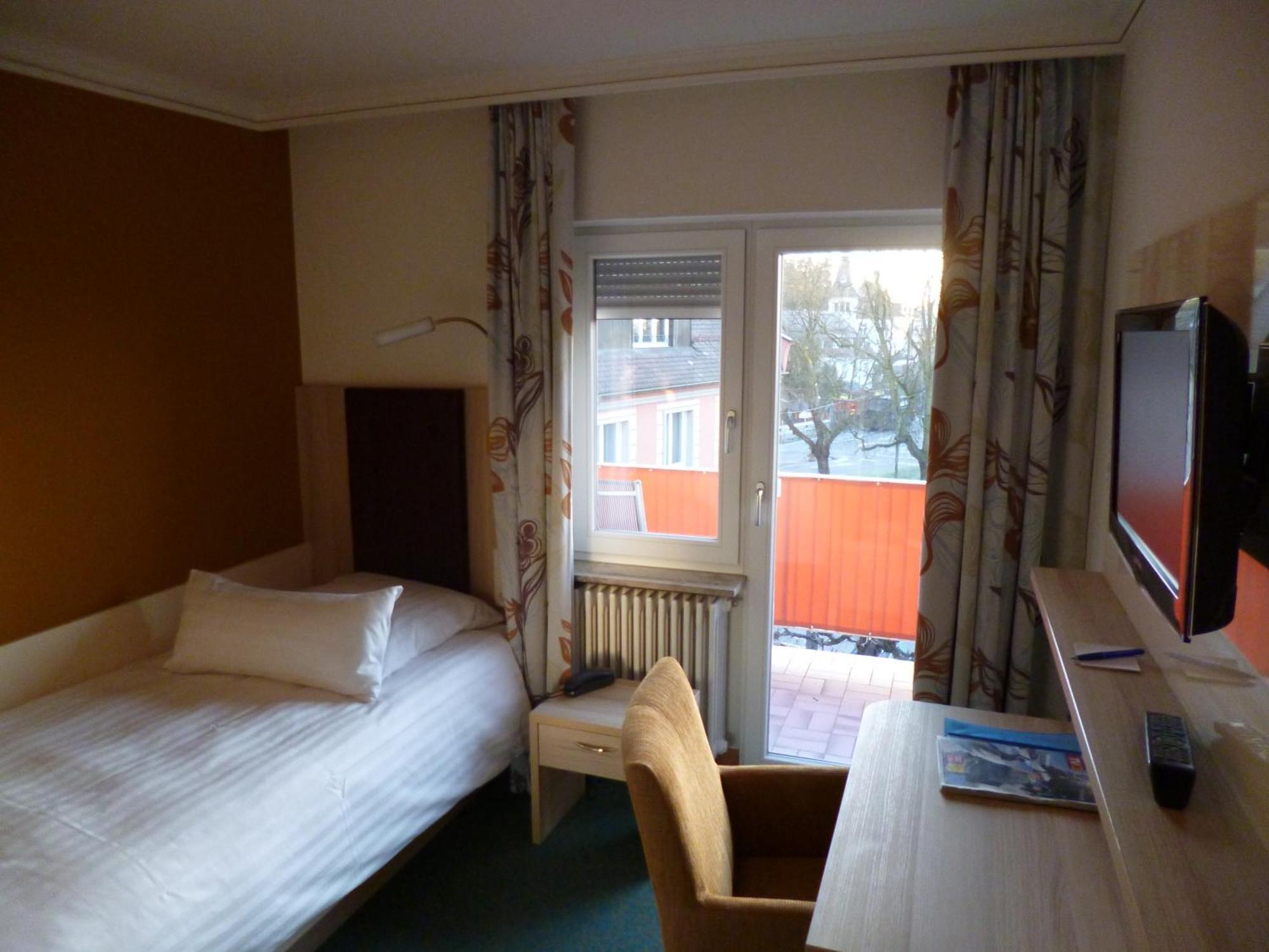Hotel Ochsen Юберлинген Стая снимка