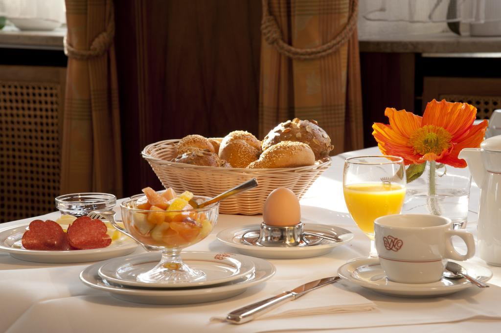 Hotel Ochsen Юберлинген Екстериор снимка