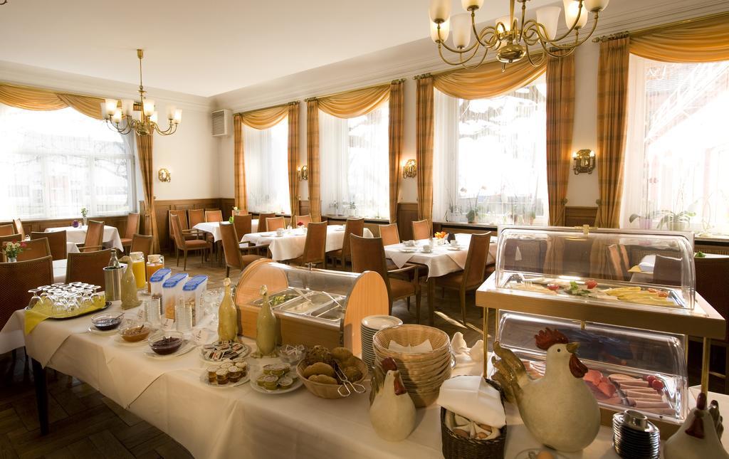 Hotel Ochsen Юберлинген Екстериор снимка