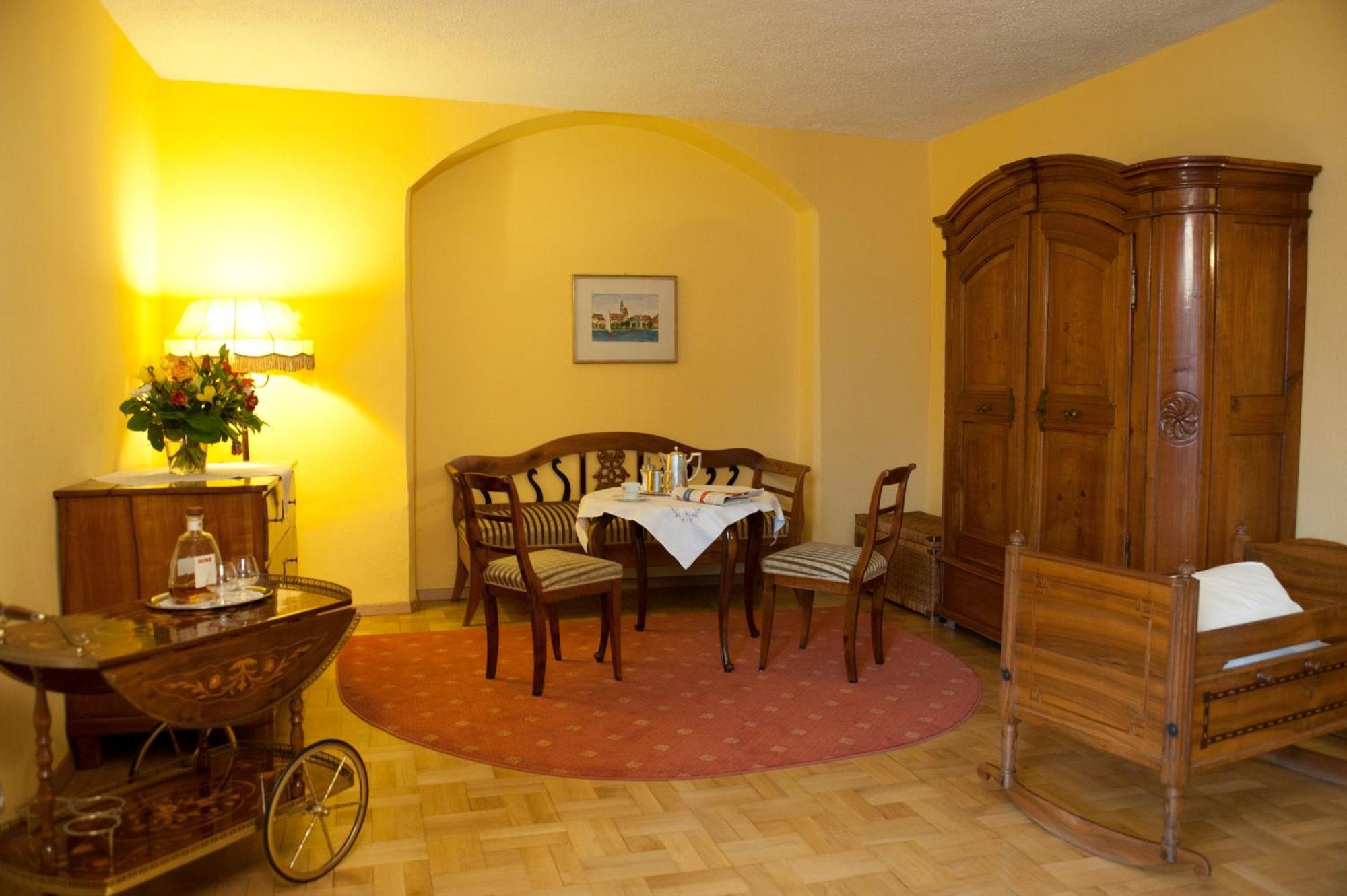 Hotel Ochsen Юберлинген Екстериор снимка